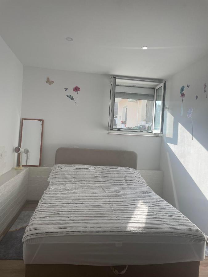Ferienwohnung Rustika Split Exterior foto